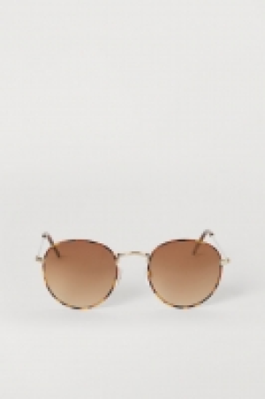  Sunglasses 3.00 €