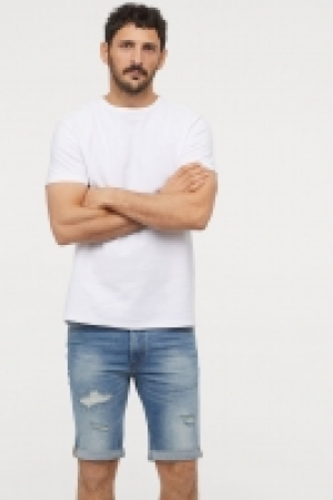  Slim Fit Denim shorts 13.00 €
