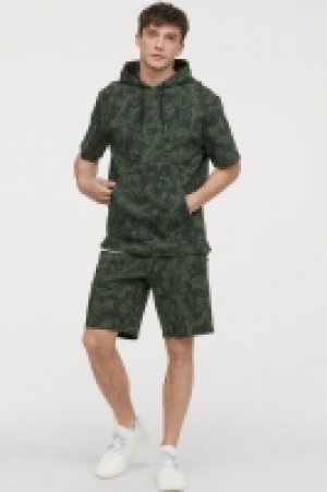  Sports shorts 9.00 €