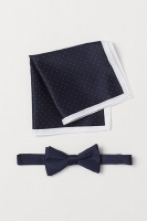  Bow tie and handkerchief 3.00 €