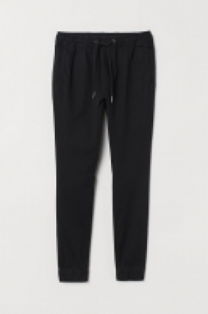  Cotton joggers 12.00 €