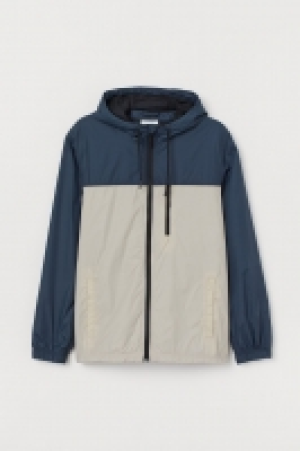  Nylon windbreaker 17.00 €