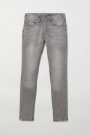  Skinny Jeans 18.00 €