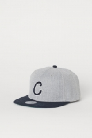  Cap with an appliqué 3.00 €