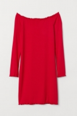  Off-the-shoulder dress 9.00 €