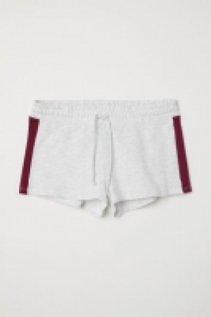  Short sweatshirt shorts 7.00 €