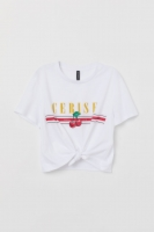  Short tie-hem top 7.00 €