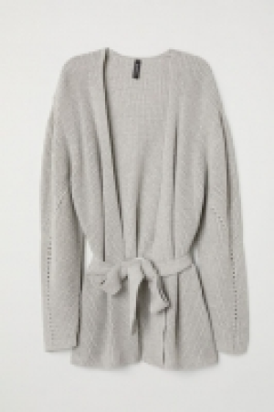  Cardigan with a tie belt 17.00 €