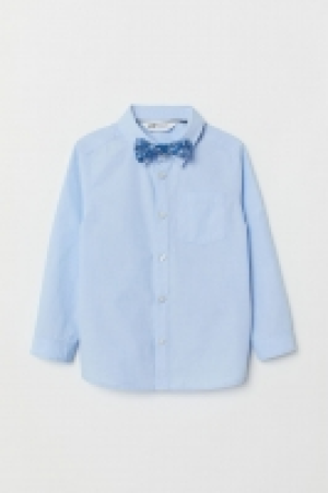  Shirt with a tie/bow tie 9.00 €