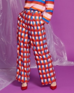 Lennon Courtney at Dunnes Stores Check Trousers 39.00 €