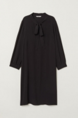 HM   MAMA Tie-front tunic