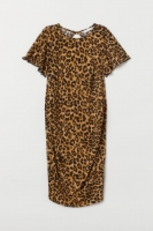  MAMA Patterned dress 15.00 €
