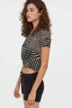  Tie-detail top 6.00 €
