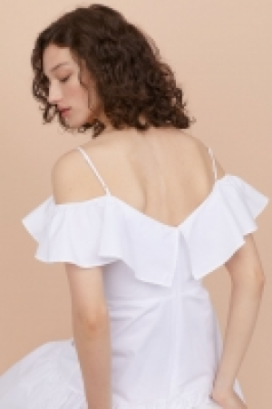  Flounced cotton dress 17.00 €