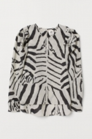  Puff-sleeved blouse 35.00 €