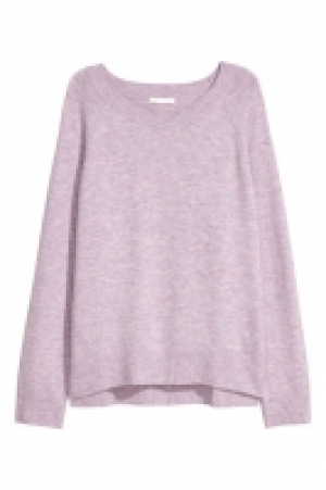  Knitted wool-blend jumper 18.00 €