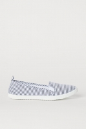  Slip-on trainers 6.00 €