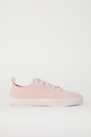  Suede trainers 13.00 €