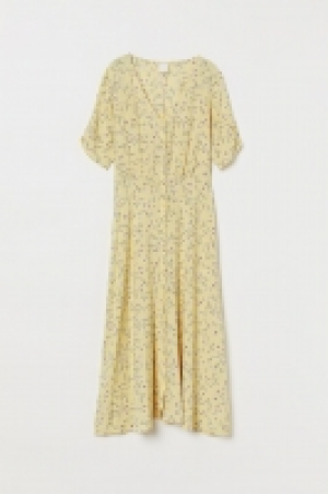  Calf-length dress 17.00 €