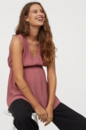  MAMA Sleeveless blouse 10.00 €