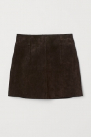  Short suede skirt 18.00 €
