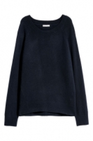  Knitted wool-blend jumper 17.00 €