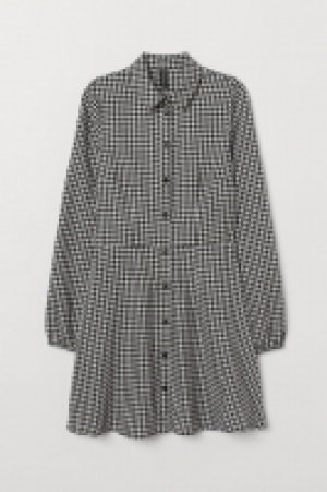  Patterned shirt dress 7.00 €