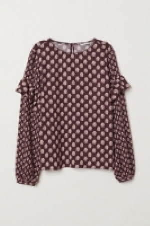 HM   Viscose blouse with flounces