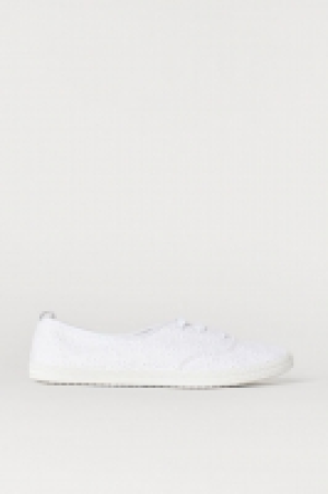  Cotton shoes 5.00 €
