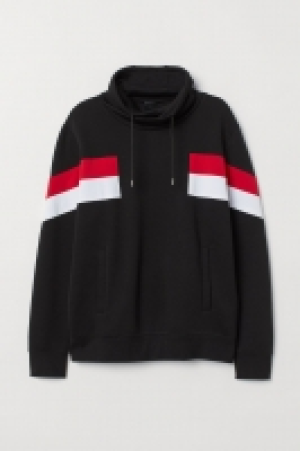  Funnel-collar sweatshirt 8.00 €