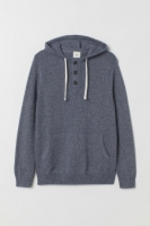 Hooded jumper with buttons 17.00 €