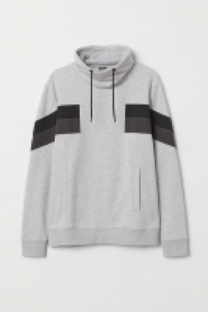  Funnel-collar sweatshirt 18.00 €