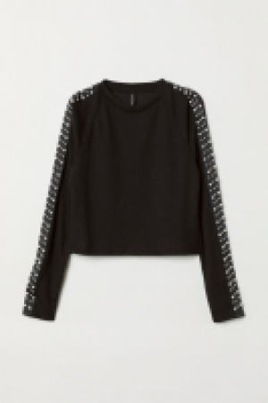  Ribbed jumper 10.00 €