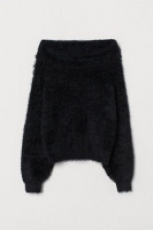  Fluffy jumper 18.00 €