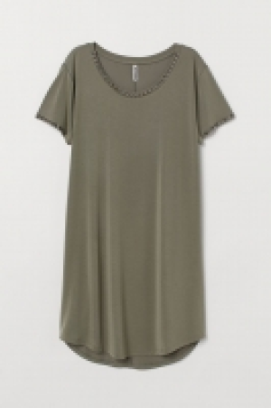  T-shirt dress with studs 10.00 €