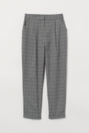  Tailored trousers 13.00 €