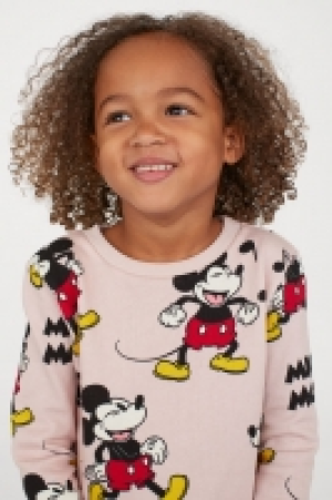  Sweatshirt with a motif 8.00 €