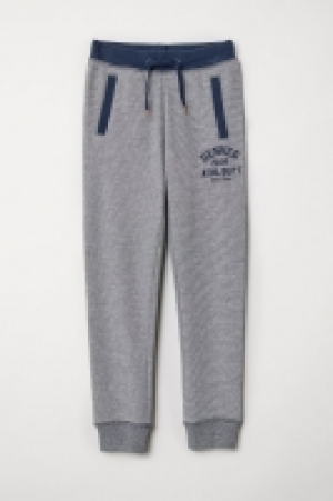  Joggers 4.00 €