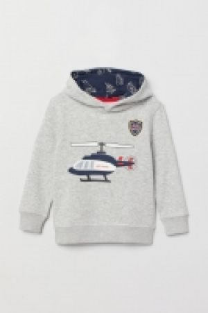  Hooded top with a motif 7.00 €