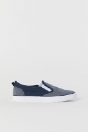  Slip-on trainers 5.00 €