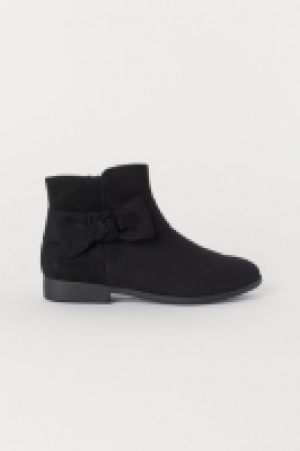  Ankle boots 9.00 €