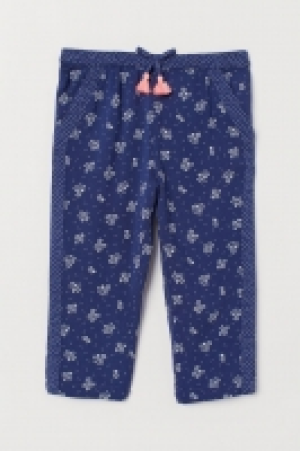  Ankle-length pull-on trousers 4.00 €