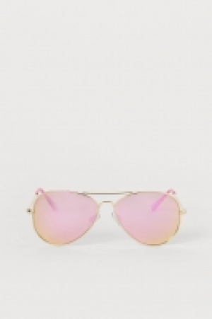  Sunglasses 1.00 €