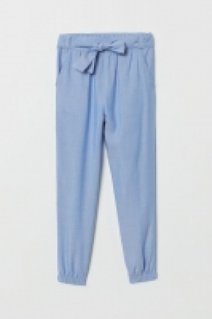  Pull-on trousers 6.00 €