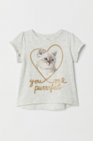  Top with puff sleeves 4.00 €