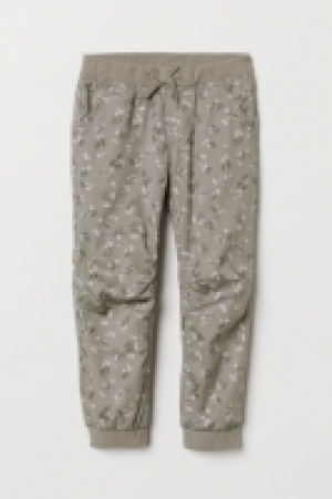  Lined joggers 8.00 €