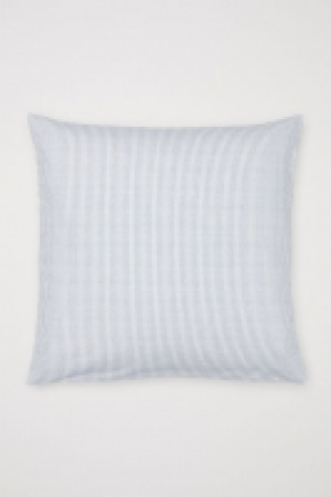  Striped cushion cover 2.00 €