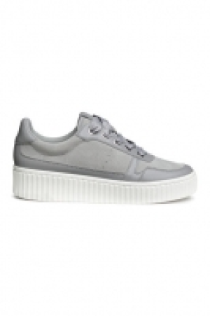  Leather and suede trainers 29.00 €