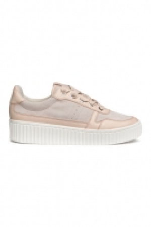  Leather and suede trainers 25.00 €