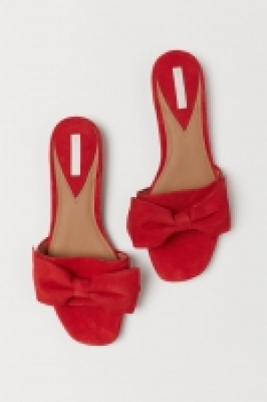  Suede slides 20.00 €